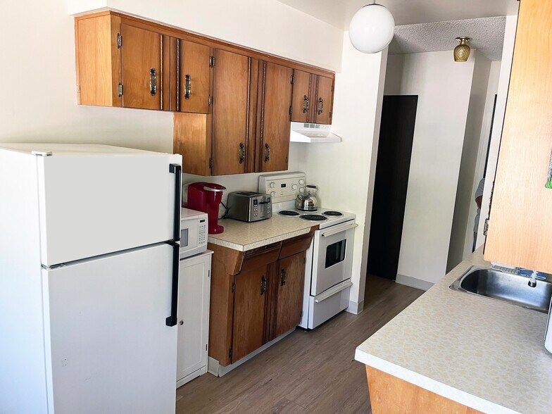 More Photos Of 1131-1151 Murray St, Lillooet Apartments For Sale