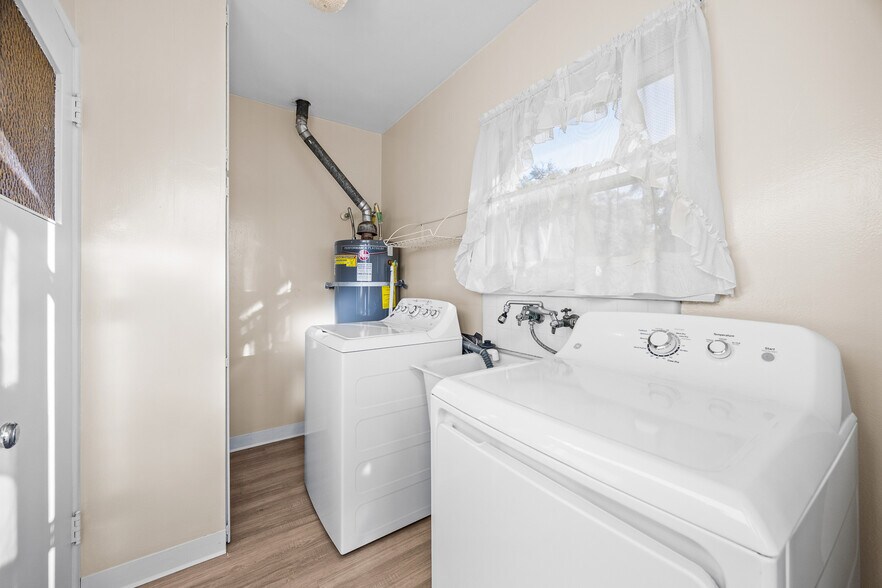 More Photos Of 1047 N San Gabriel Ave, Azusa Apartments For Sale