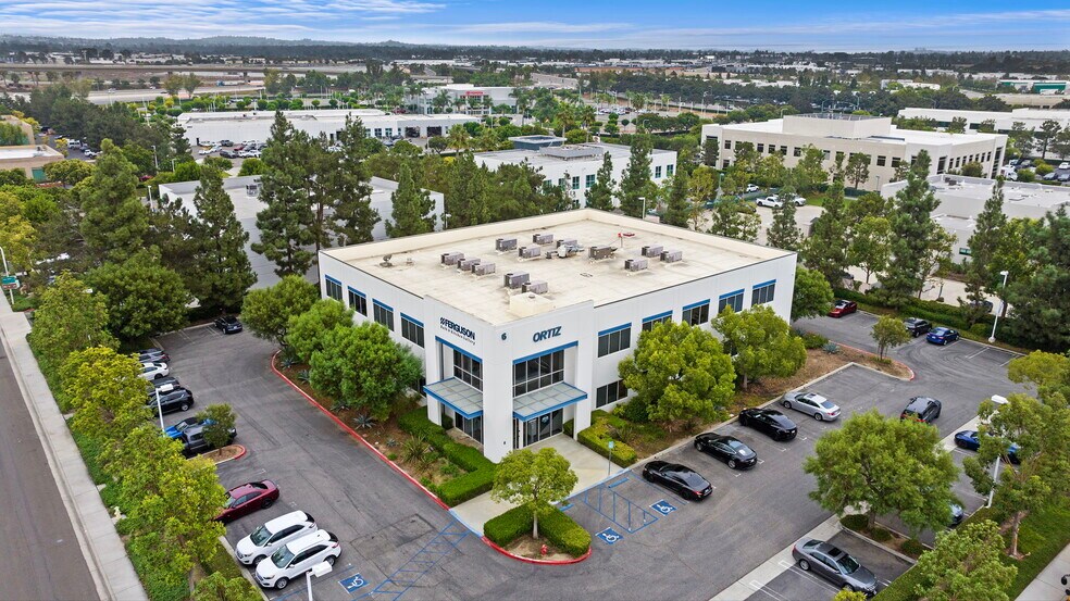 More Photos Of 6 Cushing, Irvine Light Manufacturing For Sale