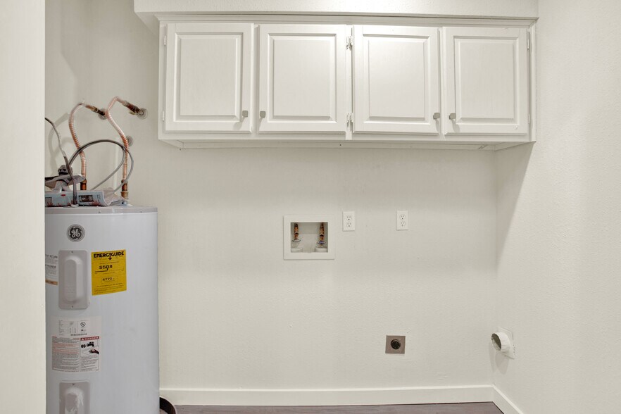 More Photos Of 12455 Melville Dr, Montgomery Apartments For Sale