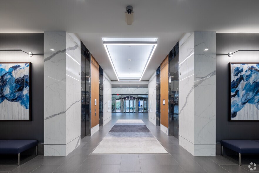 More Photos Of 1040 Crown Pointe Pkwy, Atlanta Unknown For Sale