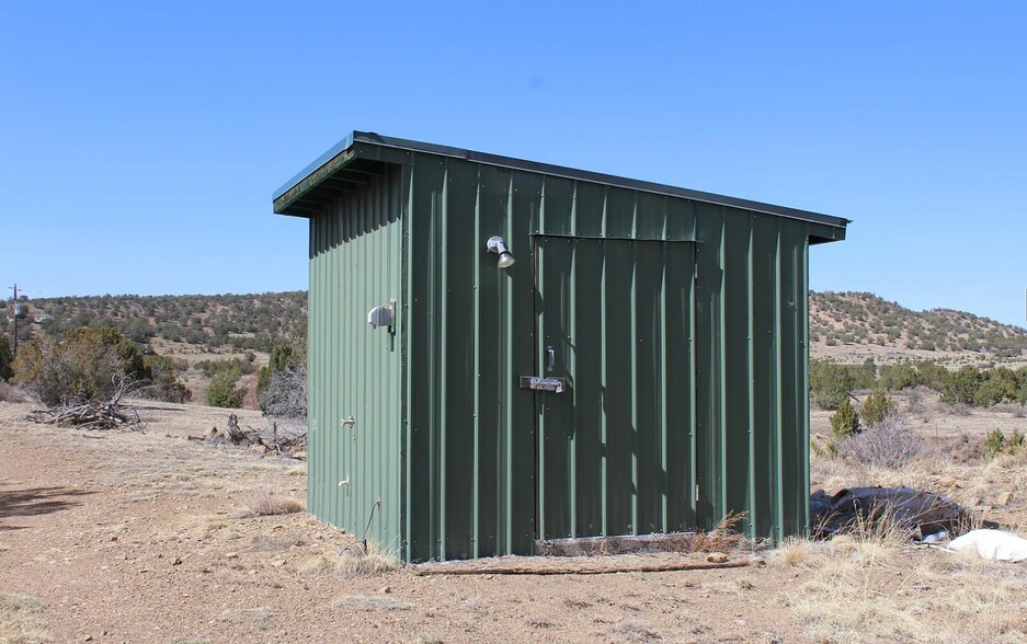 More Photos Of 176 Marjorie dr, Capitan Warehouse For Sale