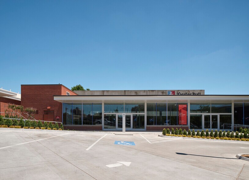 Primary Photo Of 431 NW 10th St, Oklahoma City General Retail For Lease