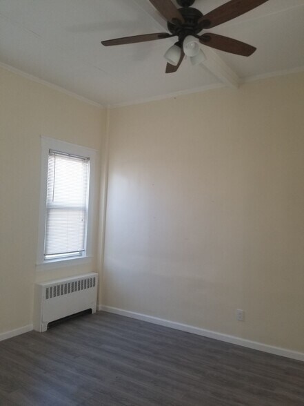 More Photos Of 87-89 City Island Ave, Bronx Apartments For Sale