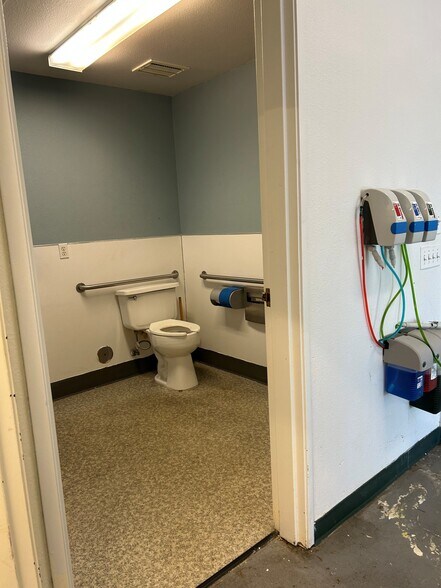 More Photos Of 1920-1930 Mt Diablo Blvd, Walnut Creek Storefront For Lease