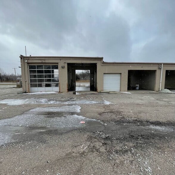 More Photos Of 30544 Grand River Ave, Farmington Hills Carwash For Sale