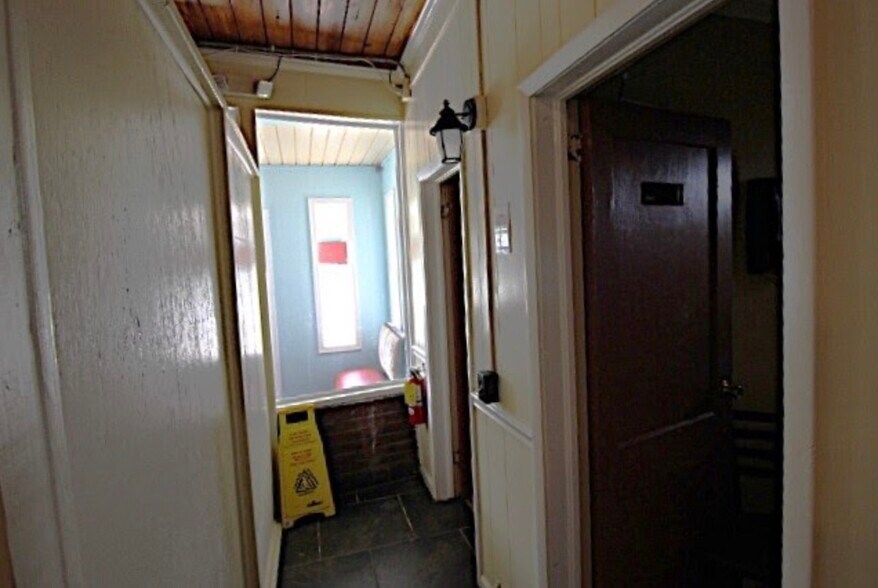 More Photos Of 10155 Main St N, Nahunta General Retail For Sale