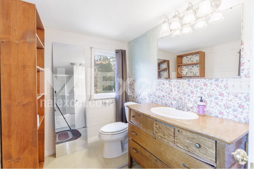 More Photos Of 2862 Santa Clara Dr, Santa Clara Restaurant For Sale