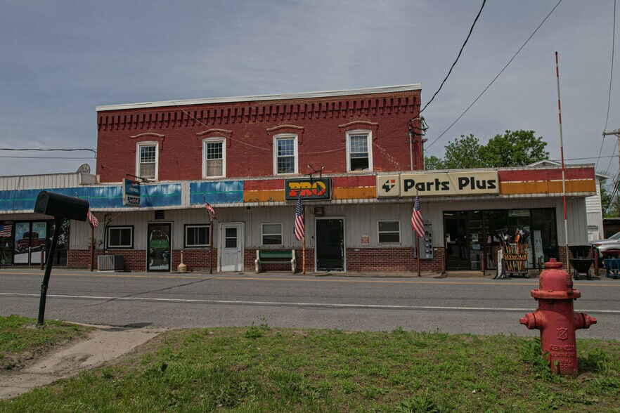 More Photos Of 2 S Main St, Norfolk Supermarket For Sale
