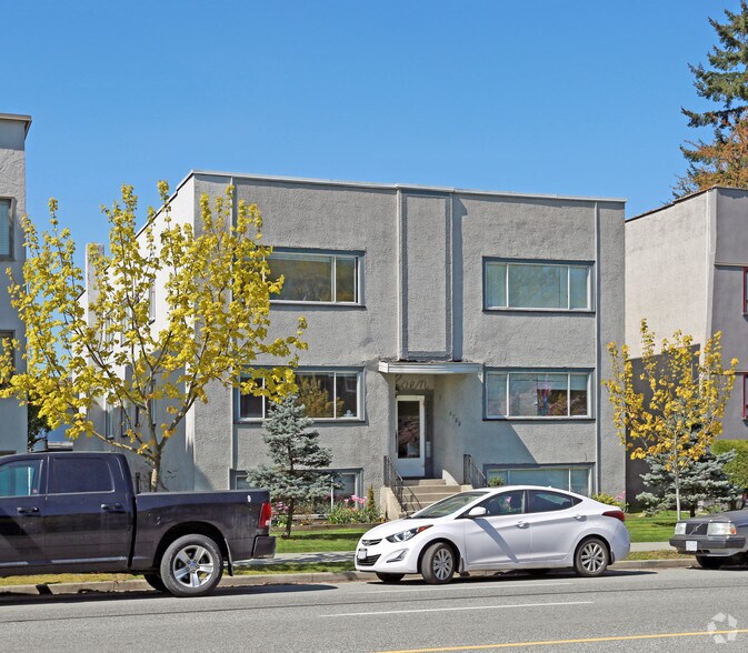 More Photos Of 3755 Cambie St, Vancouver Apartments For Sale