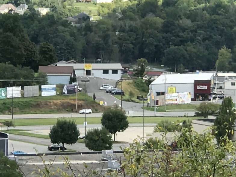 More Photos Of 235 Lawless Rd, Morgantown Warehouse For Lease