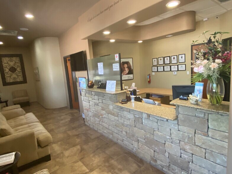 More Photos Of 4010 Sandy Brook Dr, Round Rock Medical For Sale