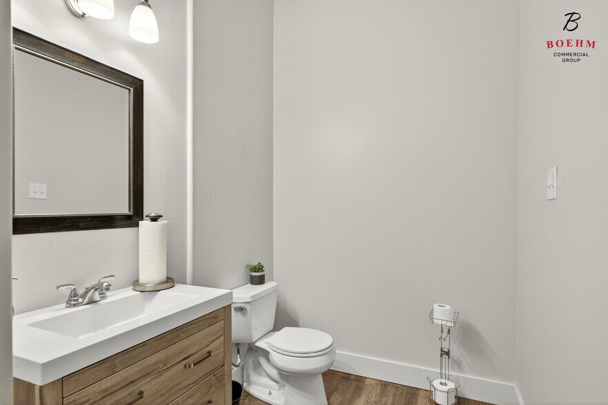 More Photos Of 32840 IH-10 W, Boerne Office For Lease