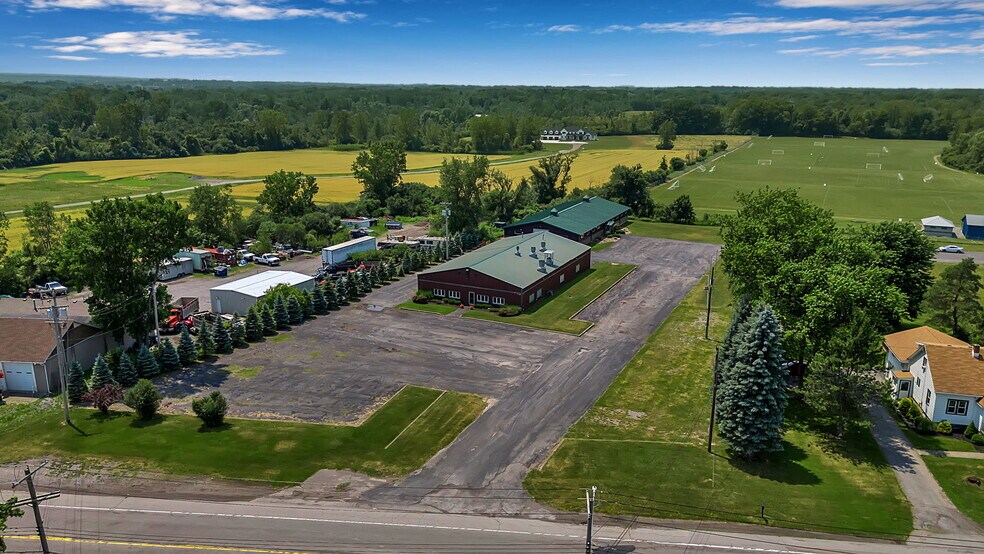 More Photos Of 7120 Seneca St, Elma Warehouse For Lease