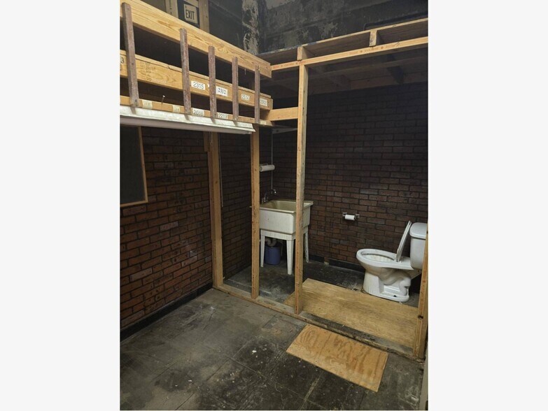 More Photos Of 7208 Harrison Ave, Cincinnati Freestanding For Sale