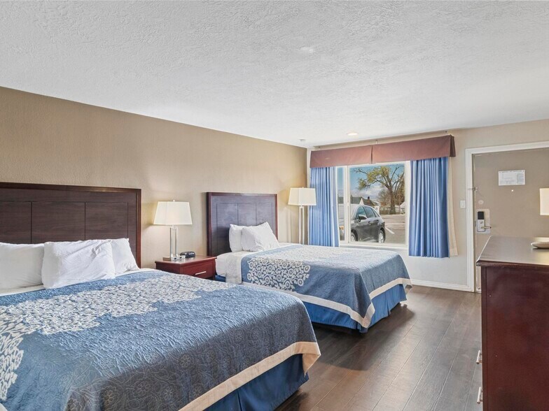 More Photos Of 175 E Center St, Panguitch Hotel For Sale