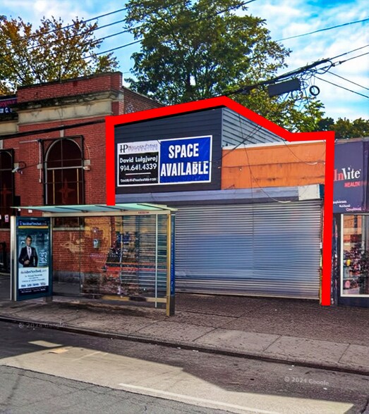 Primary Photo Of 712 E 233rd St, Bronx Storefront For Lease