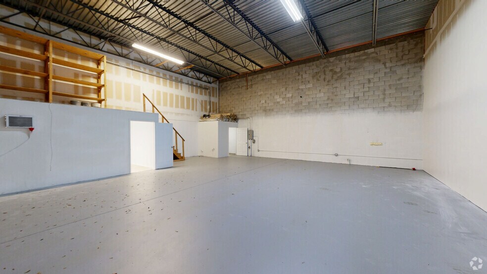 Primary Photo Of 2155 NW Settle Ave, Port Saint Lucie Warehouse For Lease