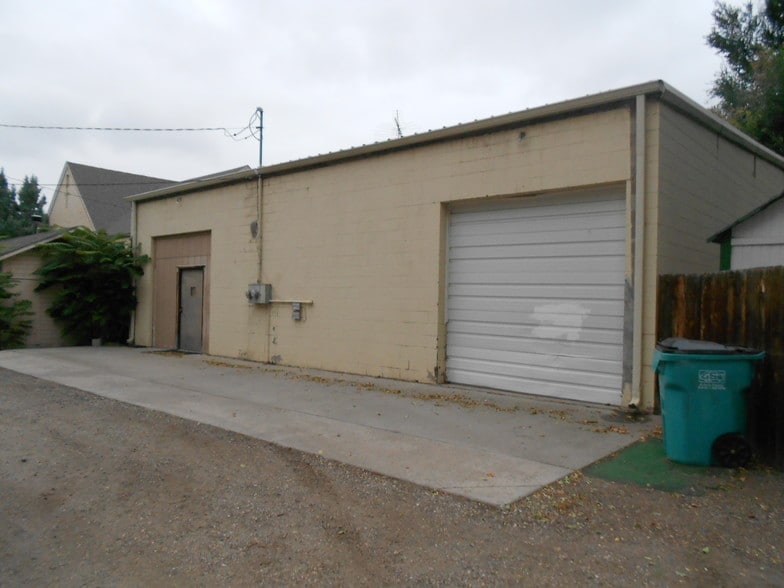 More Photos Of 418 E 3rd St, Loveland Light Manufacturing For Sale