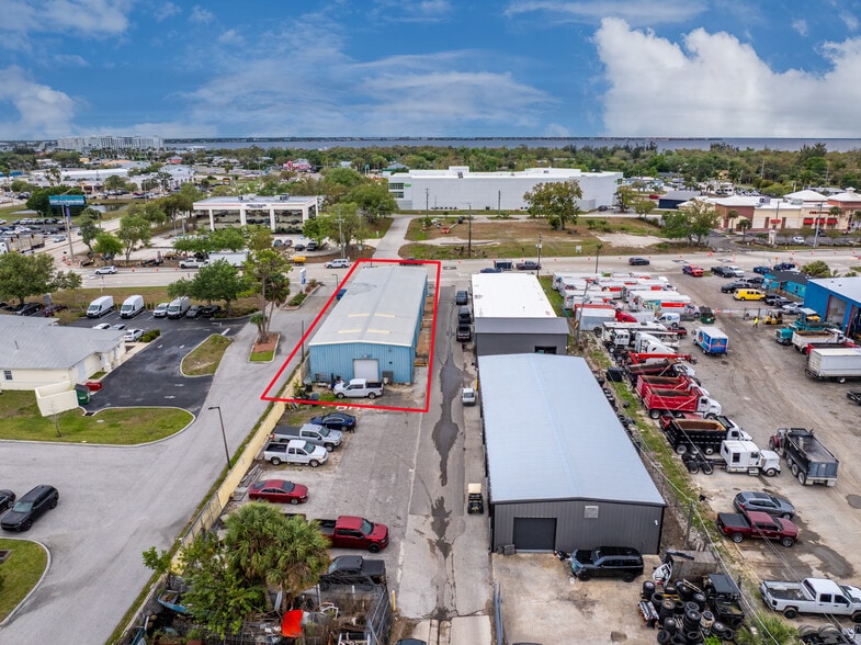 More Photos Of 23064 Harbor View Rd, Port Charlotte Warehouse For Sale