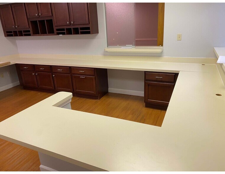 More Photos Of 1700 SE Hillmoor Dr, Port Saint Lucie Medical For Lease