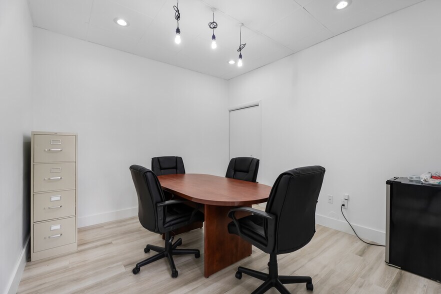 More Photos Of 117 Majorca Ave, Coral Gables Office For Sale