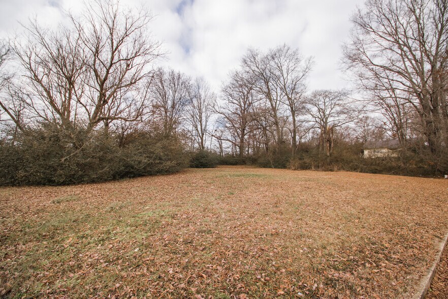 More Photos Of 00 Newsome, Henderson Land For Sale