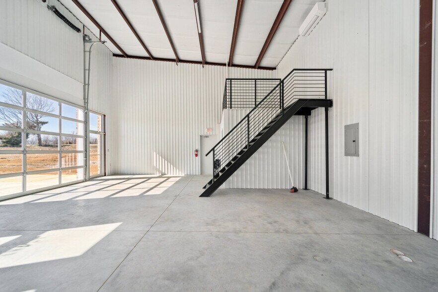 More Photos Of 17983 E 116th N St, Owasso Freestanding For Sale