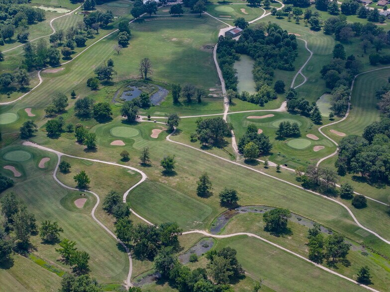 More Photos Of 200 Arlington Dr, Granite City Golf Course Driving Range For Sale