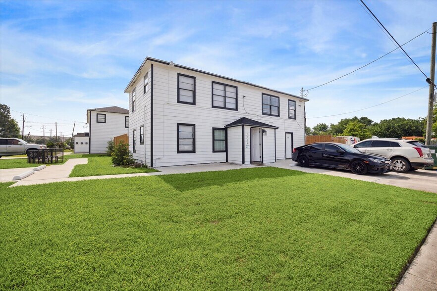 More Photos Of 904 Beverly Ave, Pasadena Apartments For Sale