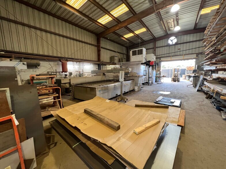 More Photos Of 1805 Cleveland Ave, National City Industrial For Sale
