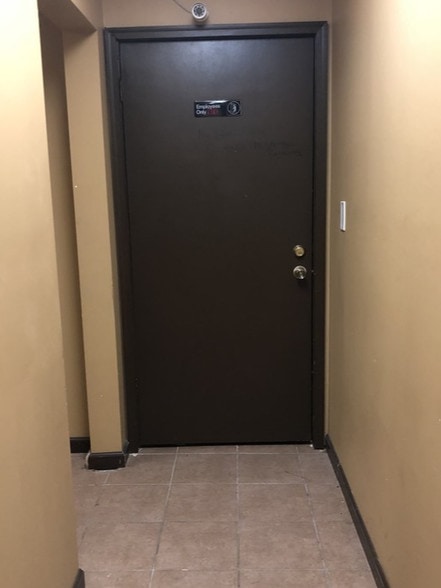 More Photos Of 2054 Rex Rd, Morrow Flex For Sale