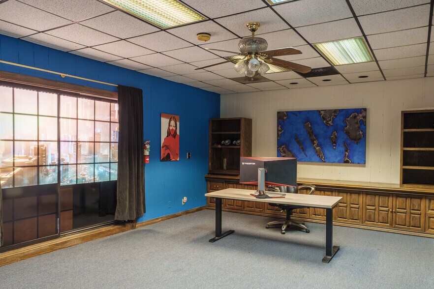 More Photos Of 83373-83407 State Highway 111, Indio Auto Dealership For Lease
