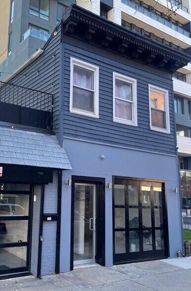 Primary Photo Of 319 Wythe Ave, Brooklyn General Retail For Lease