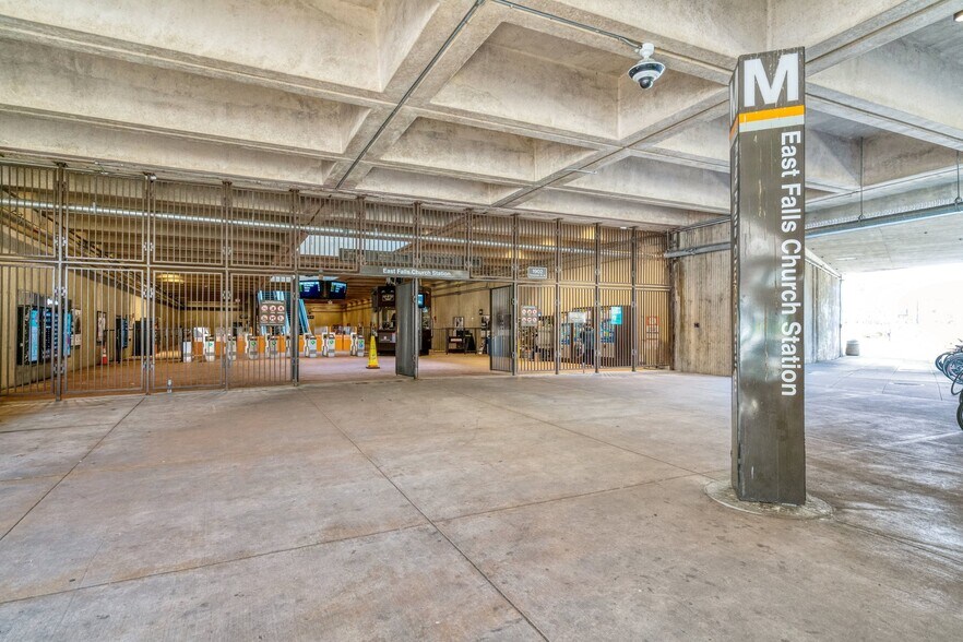 More Photos Of 313 Park Ave, Falls Church Medical For Sale