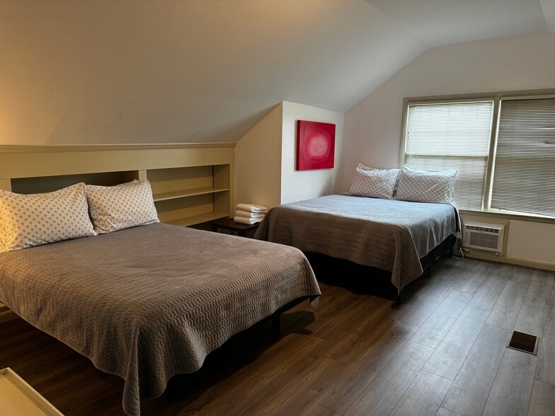 More Photos Of 113 30th Ave N, Nashville Medical For Sale