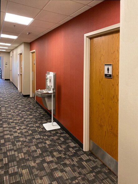 More Photos Of 2780 Snelling Ave N, Roseville Medical For Lease