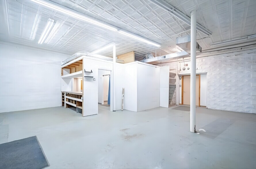 More Photos Of 324 Ringwood Ave, Pompton Lakes Light Manufacturing For Lease