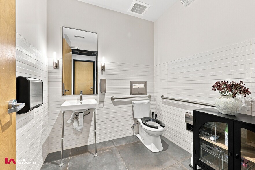 More Photos Of 1454 La France St NE, Atlanta Office Residential For Sale