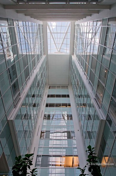 More Photos Of 575 7th St NW, Washington Office For Lease