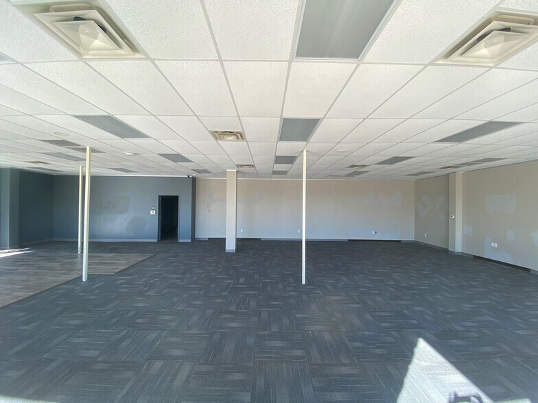 More Photos Of 13201 Ranch Road 620 N, Austin Freestanding For Lease