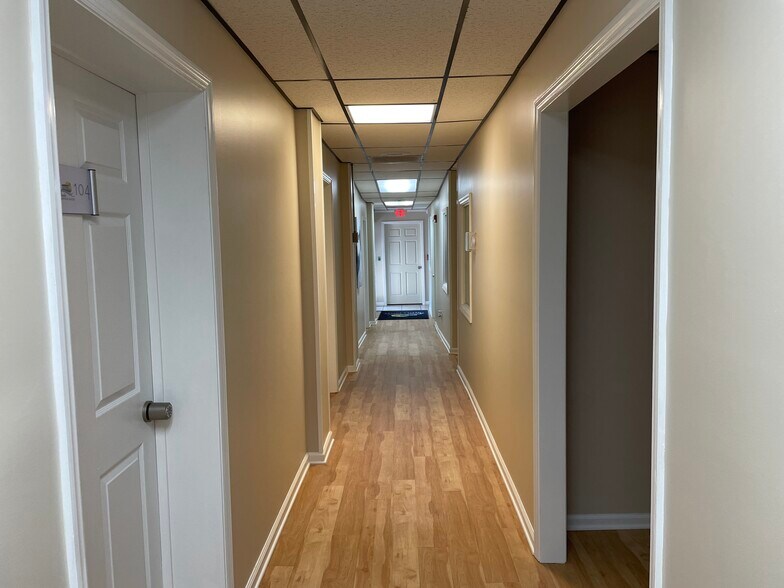 More Photos Of 910 S 8th St, Fernandina Beach Loft Creative Space For Lease