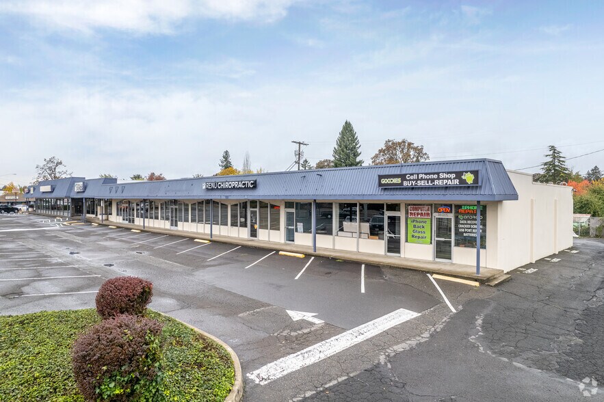 More Photos Of 18105 SW Tualatin Valley Hwy, Aloha Unknown For Lease