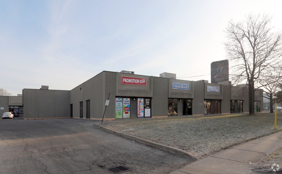 Primary Photo Of 3936-3998 Chesswood Dr, Toronto Unknown For Lease