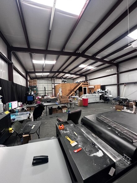 More Photos Of 5412 TX-317, Belton Specialty For Lease