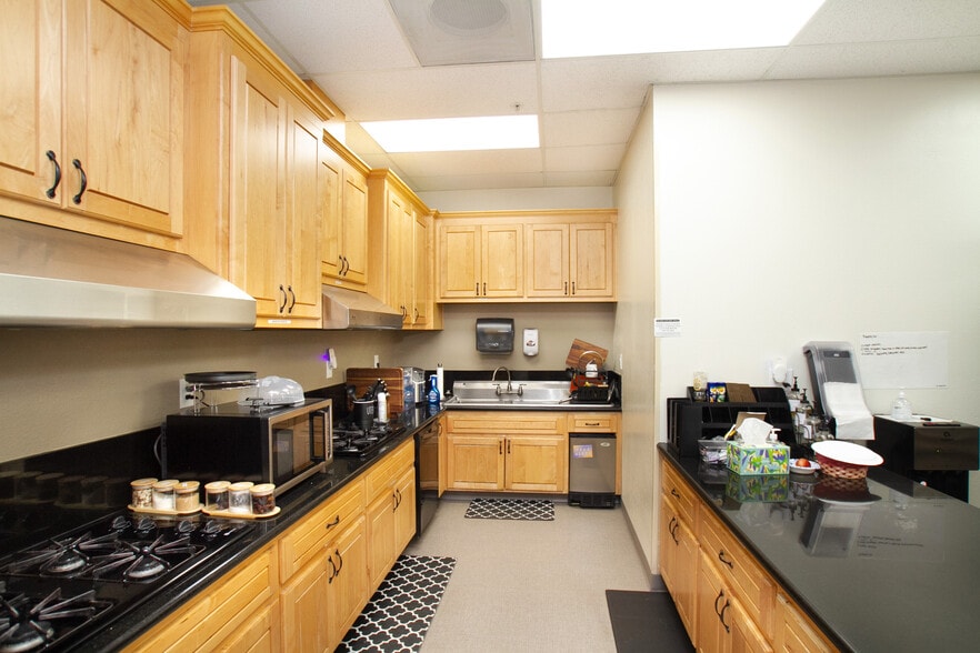 More Photos Of 1811 S 7th St, San Jose Warehouse For Sale