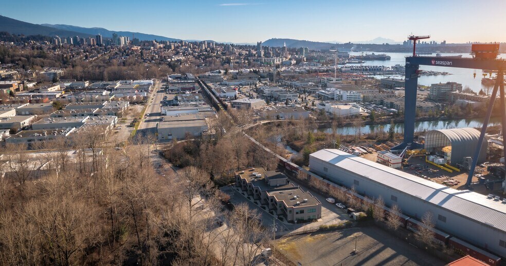 More Photos Of 1075 1st St W, North Vancouver Light Distribution For Lease