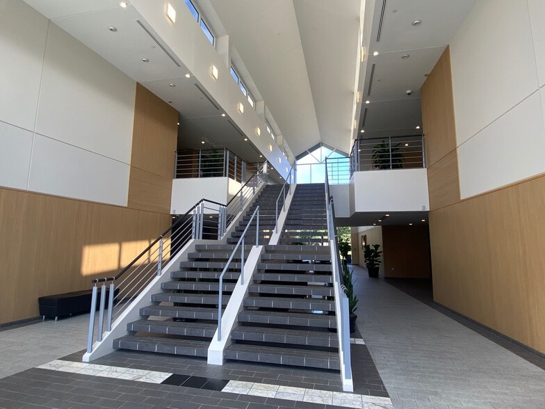 More Photos Of 3350 Buschwood Park Dr, Tampa Office For Lease