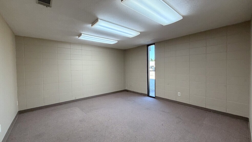 More Photos Of 310 S Union Ave, Springfield Manufacturing For Lease