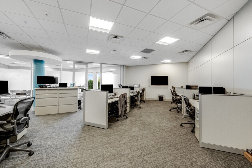 More Photos Of 1050 Satcom Ln, Melbourne Office For Sale